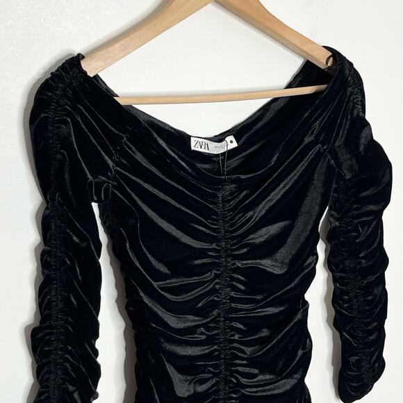Zara Womens Velvet Off The Shoulder Ruched Pullover Top XS Black Gathered Goth - Picture 5 of 11